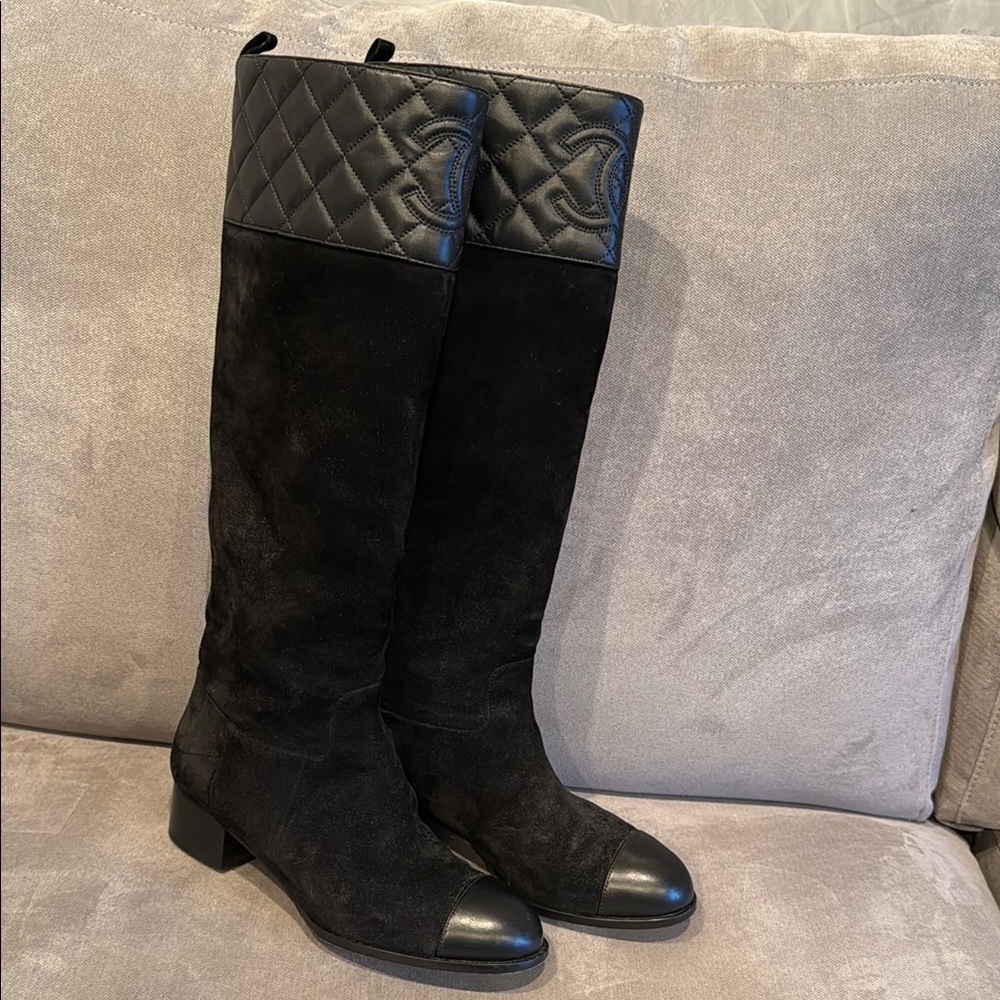 CHANEL Black Heeled Boots with Quilted Leather Detail